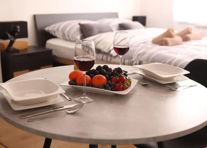 Modern Apt In Dubec, Ideal For Couple