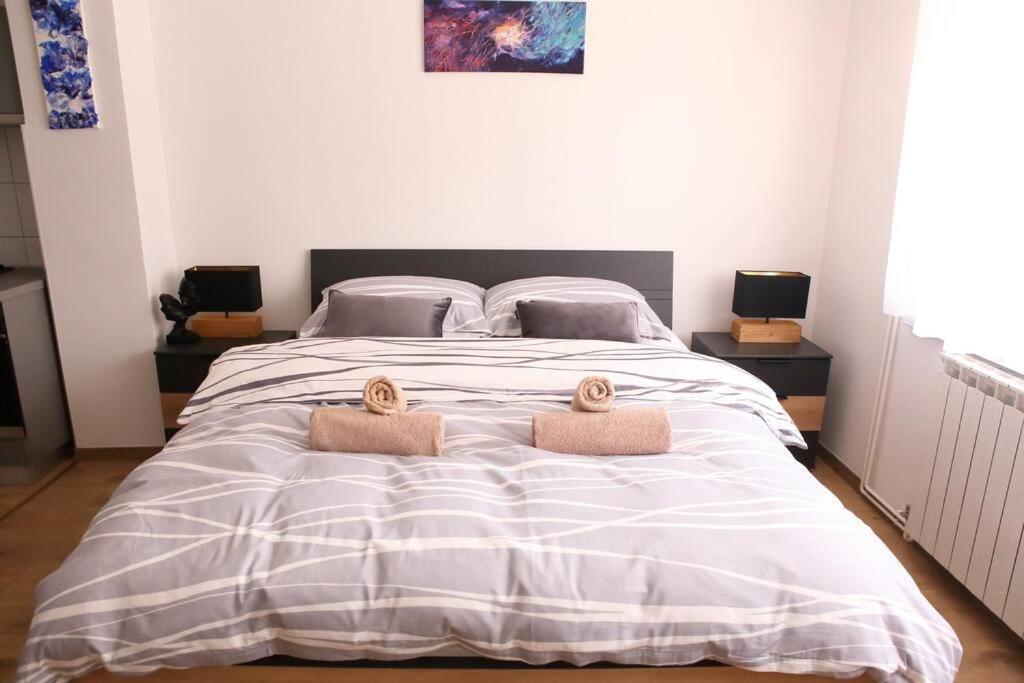 Modern In Dubec, Ideal For Couple Sesvete