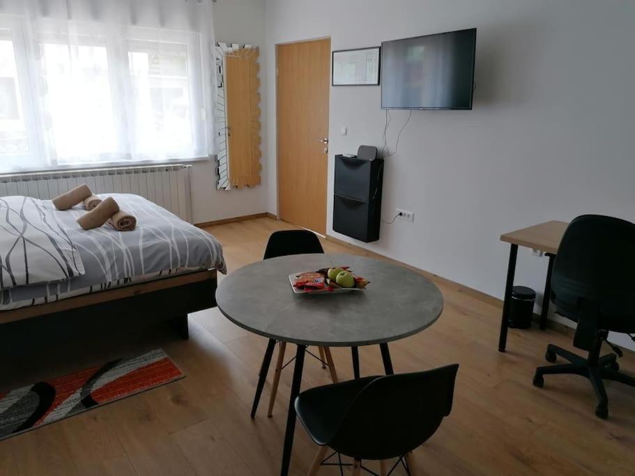 Apartment Modern In Dubec, Ideal For Couple